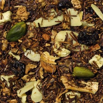 Rooibushtee mit Apfelstücken, Mandeln und Pistazien – aromatische Rooibush-Teemischung ohne Koffein
