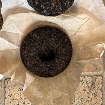 SHU Pu-Erh aus 500 Jahre alten Bäumen - Luoshuidong 2020