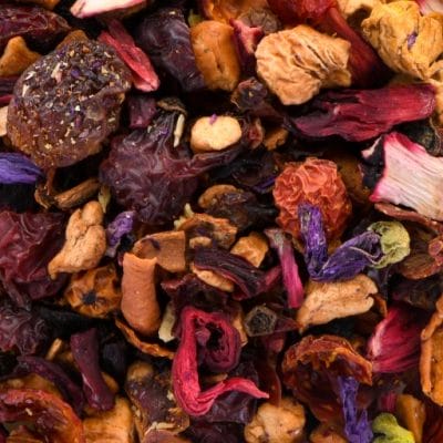 Zimtpflaume Tee – winterliche Mischung mit Zimt, Pflaume und Apfel